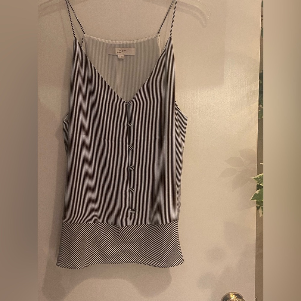 ☀️ Loft striped button tank ☀️